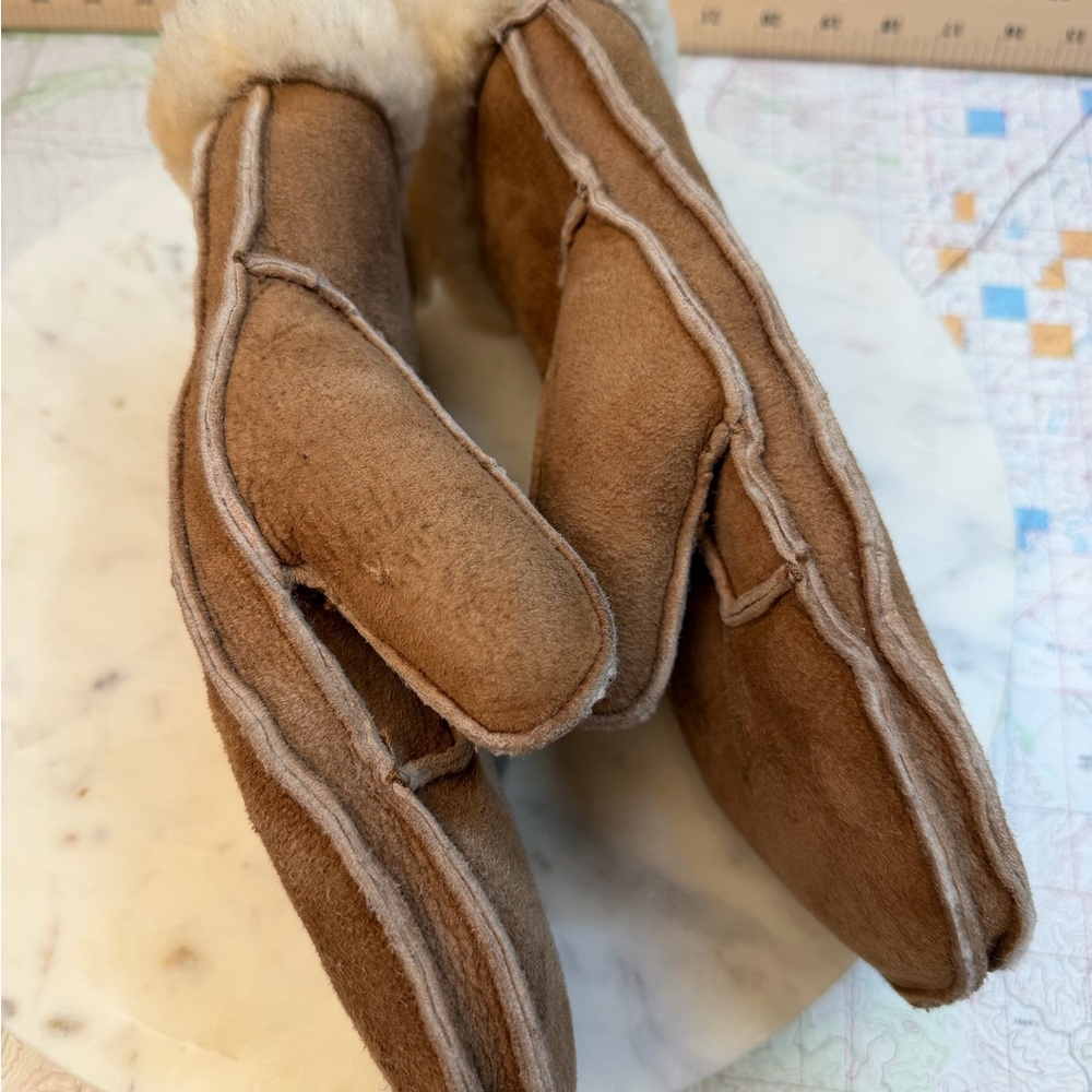 Minnetonka Brown Shearling Mittens - Picture 3 of 8